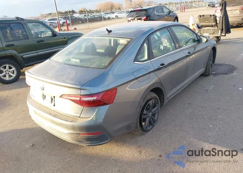 2022 Volkswagen Jetta 1.5T Se z USA, uszkodzony, nr VIN 3VW7M7BU4NM000354